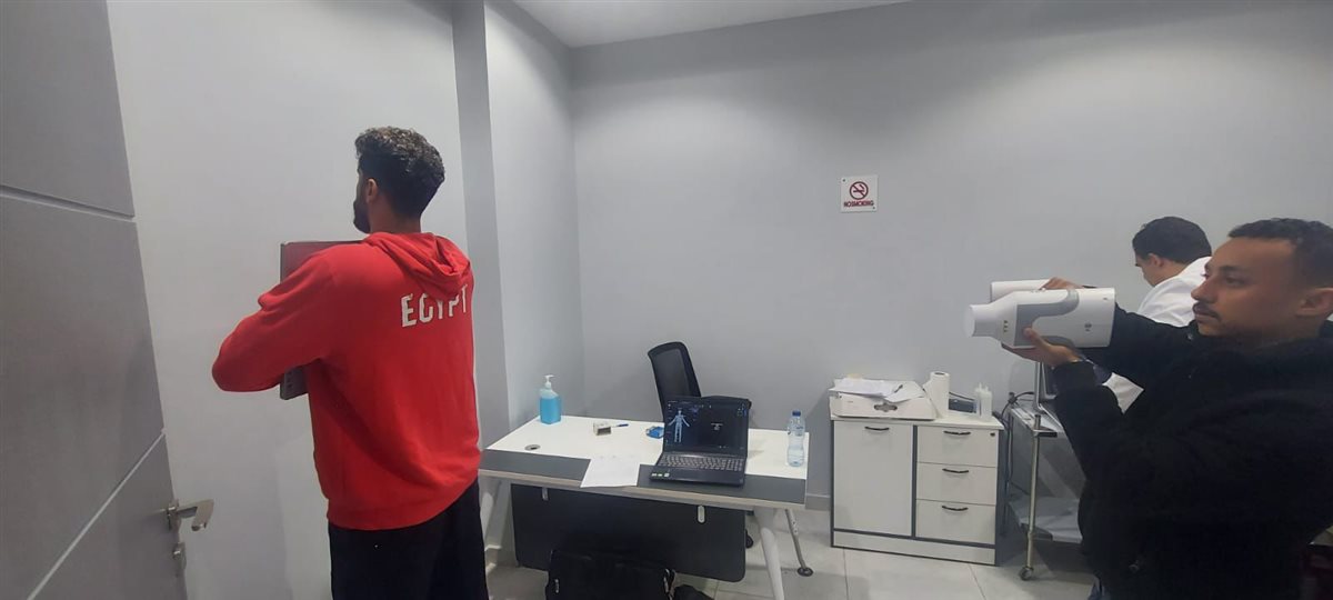 الكشف الطبي للاعبي منتخب اليد (2)