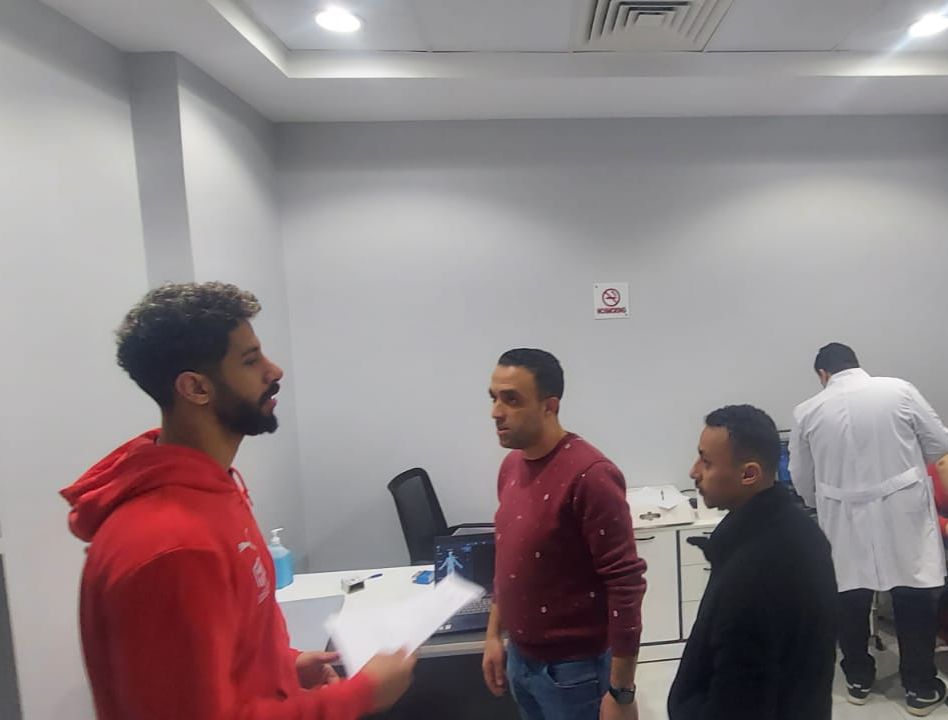 الكشف الطبي للاعبي منتخب اليد (11)