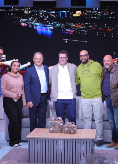 لقطات من كواليس حلقة حاتم صلاح ومعتز التوني ببرنامج يحدث في مصر