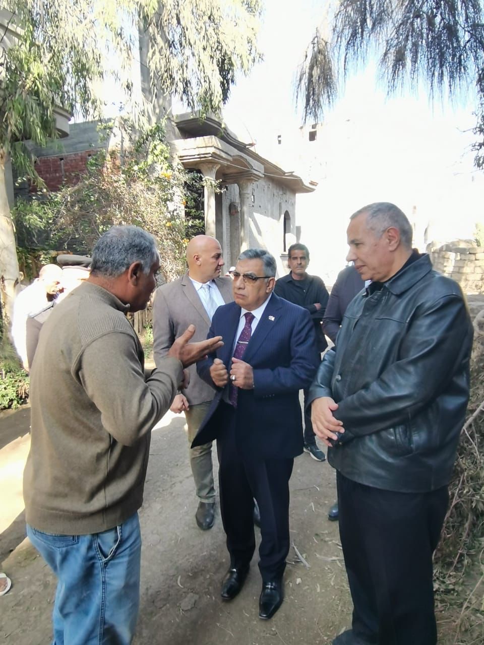 جانب من زيارة المحافظ&nbsp;