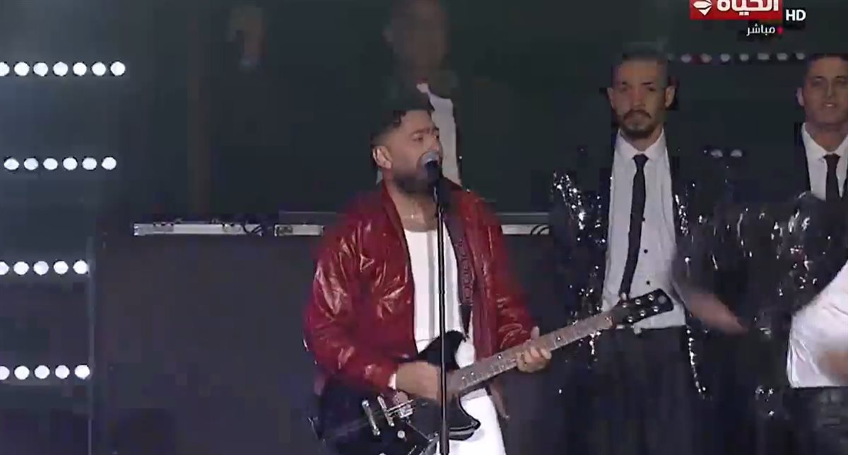 تامر حسني يتألق في حفله بالعاصمة الجديدة بحضور كامل العدد