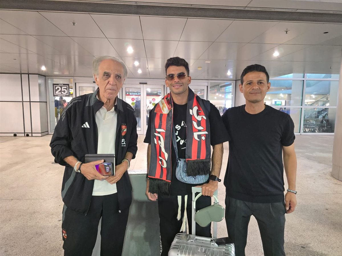 الأهلي يضم أحمد مصطفى زيزو