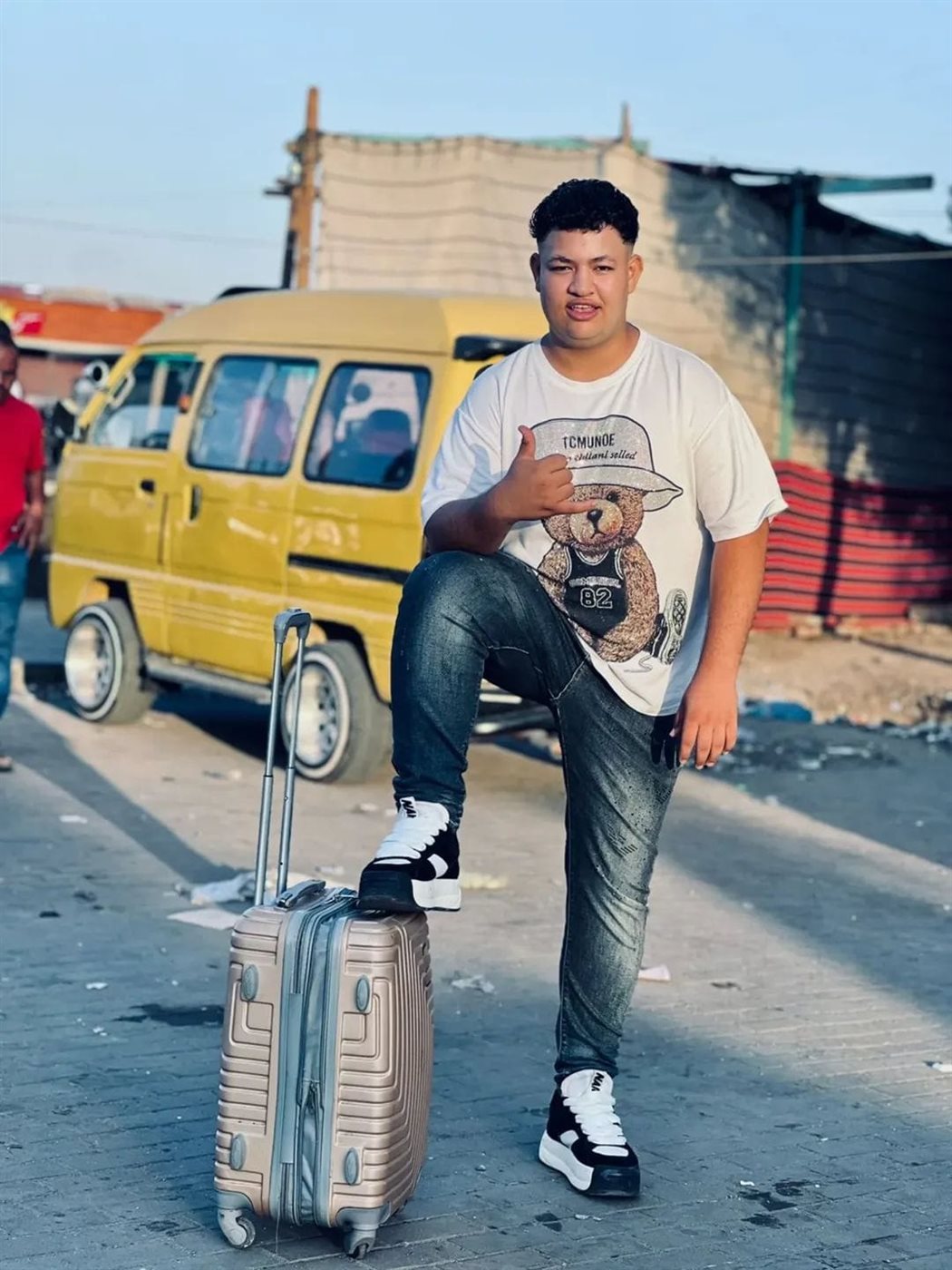 الشاب ضحية المتهمين