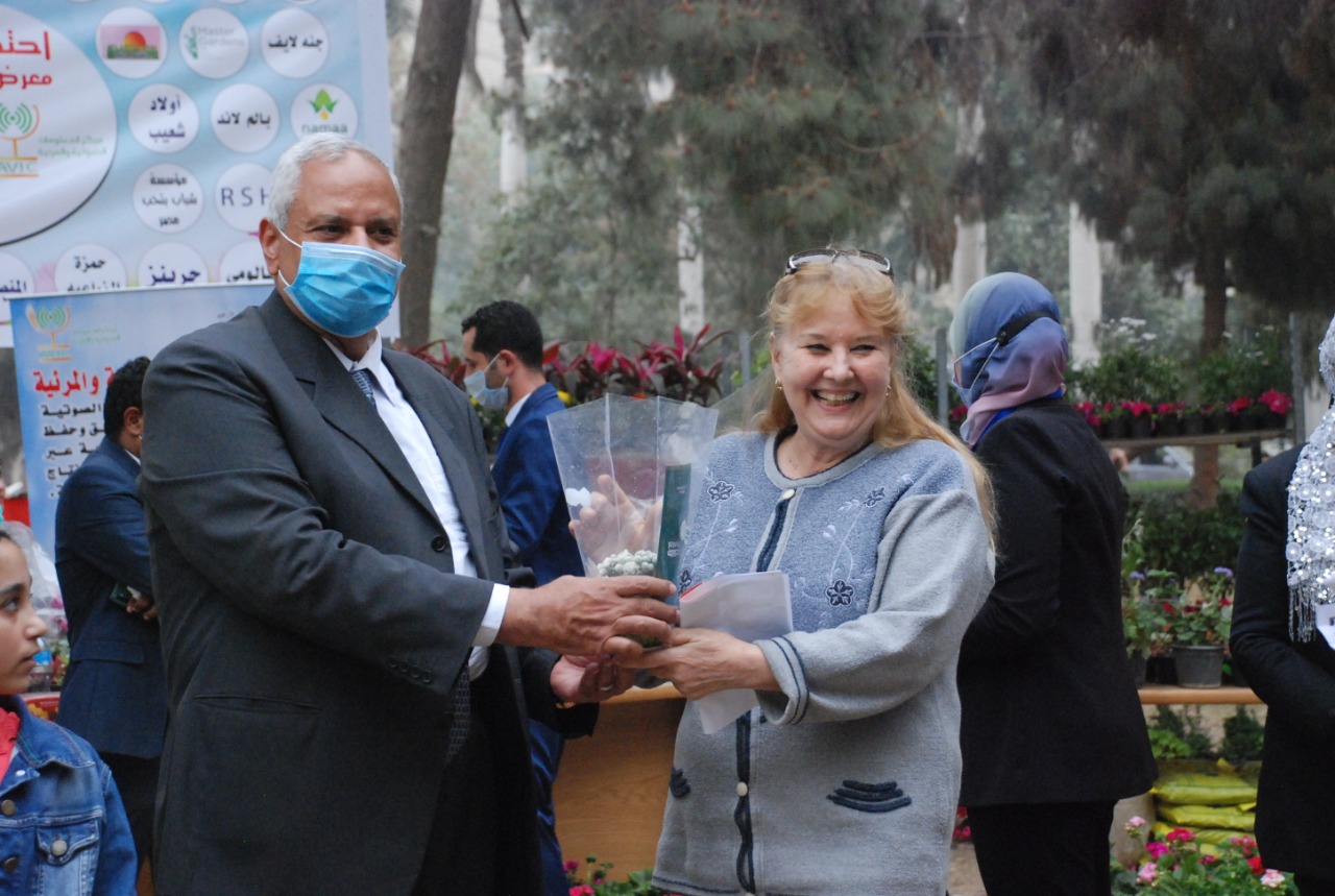 26dd66f1-4fe7-4fb6-8b67-738d87e0b9e8