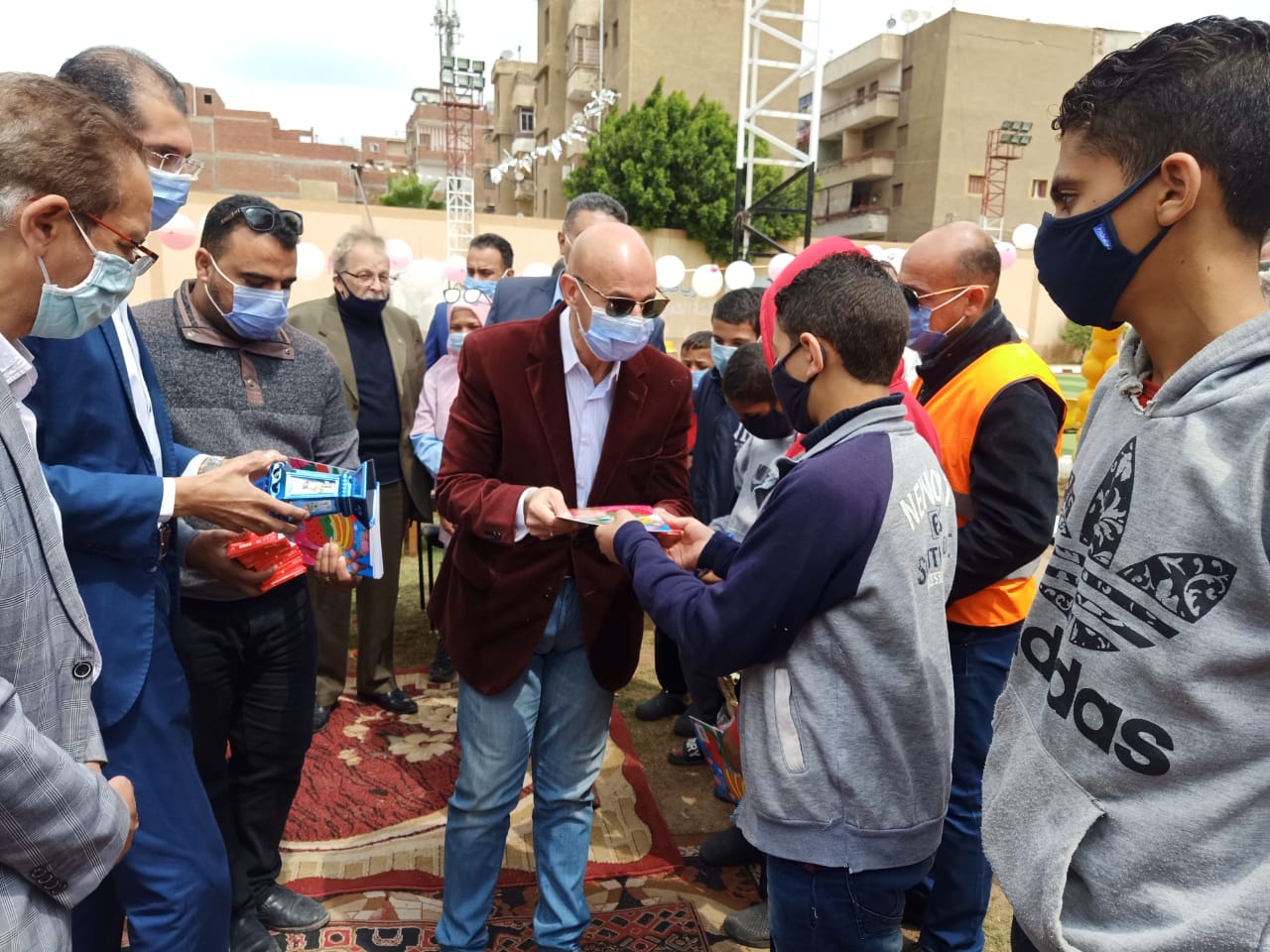 d2c1b9d9-9d18-466b-a742-09b99b255790