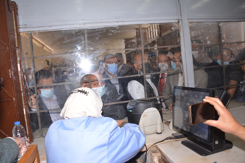 الوزير والمحافظ بالمحطه السكه 16