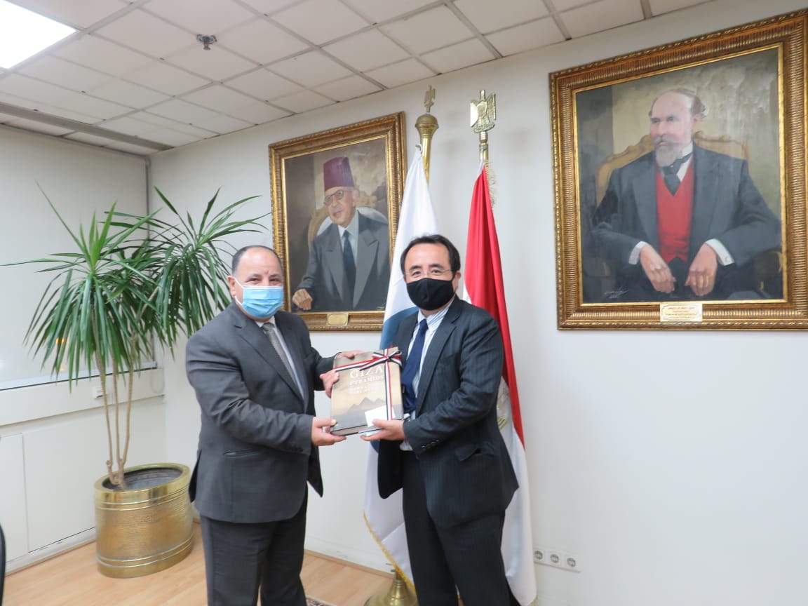 1e4e75d4-8356-47fd-aad9-1a2723648530