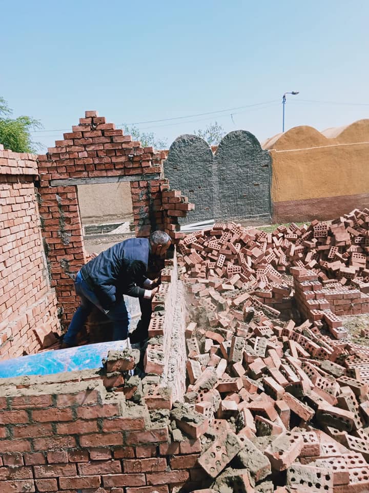 إزالة مقابر مخالفة في بلبيس 06