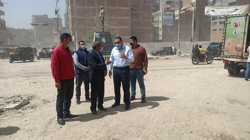 محافظ الشرقية يتفقد تطوير ميدان الشهيد أحمد منسي 01