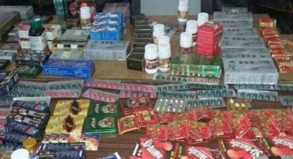 ضبط أدوية جنسية مجهولة المصدر في الفيوم