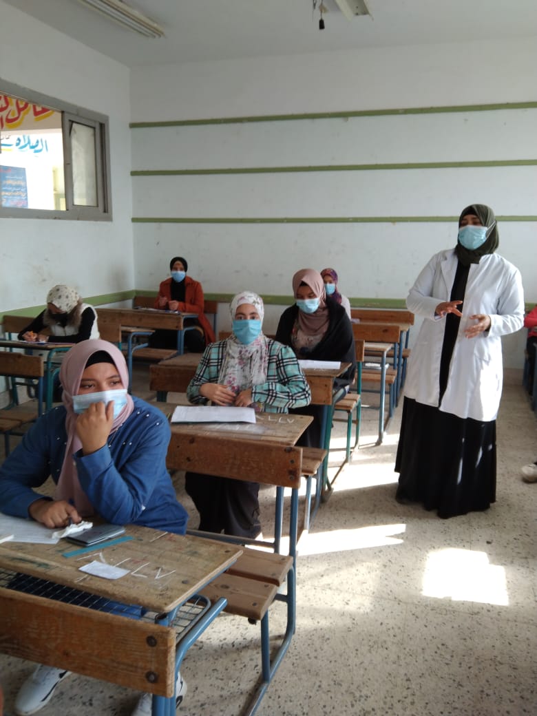 امتحانات نهاية العام  وسط إجراءات وقائية بالشرقية 010