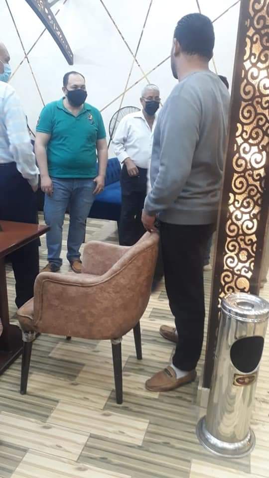 حملة ليلية بالفيوم على المطاعم والمحال التجارية