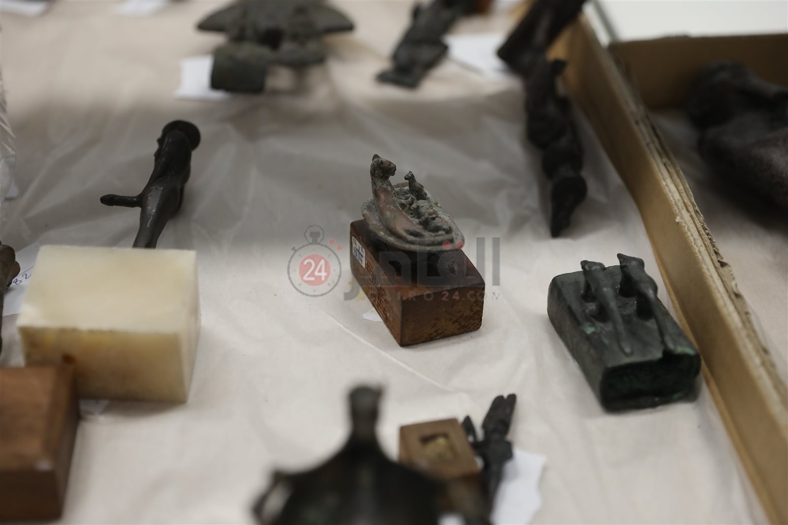 قطع من المعادن (10)