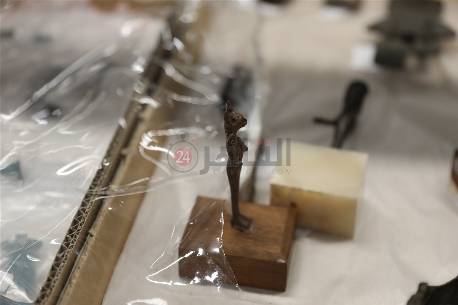 قطع من المعادن (8)