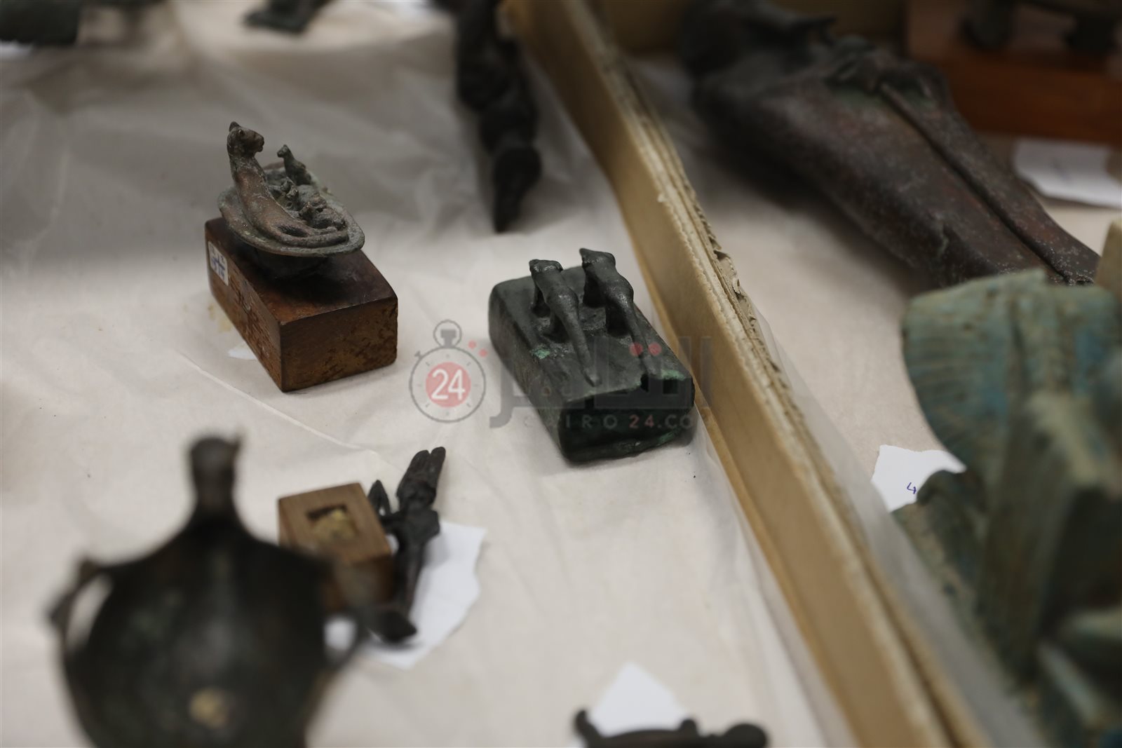 قطع من المعادن (11)