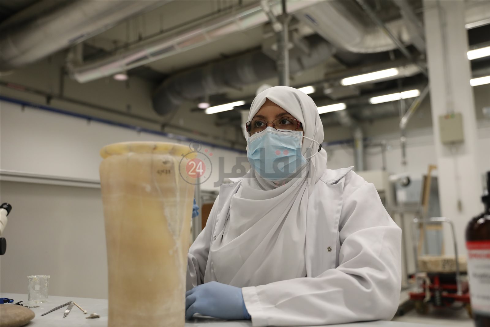 ترميم الألباستر في المتحف المصري الكبير  (7)