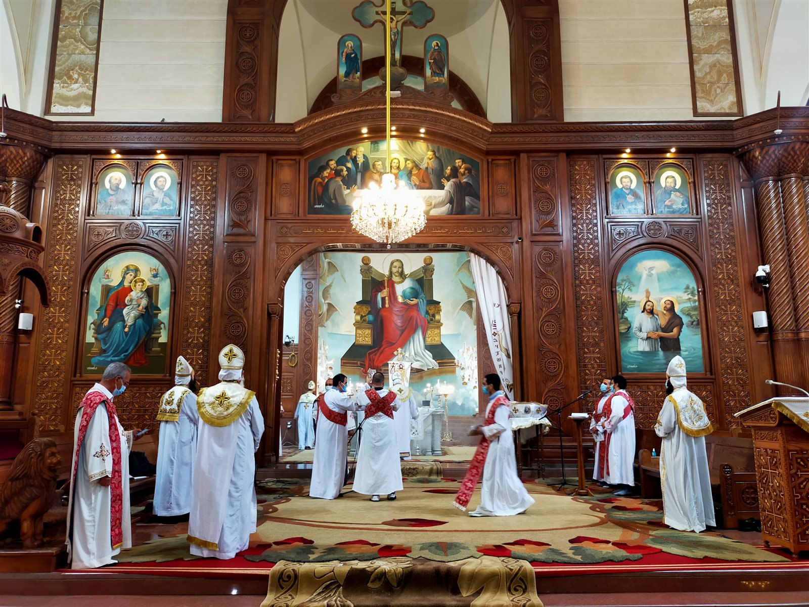 كنيسة الشهيد مارجرجس بالفيوم تحتفل بعيد القيامة المجيد 