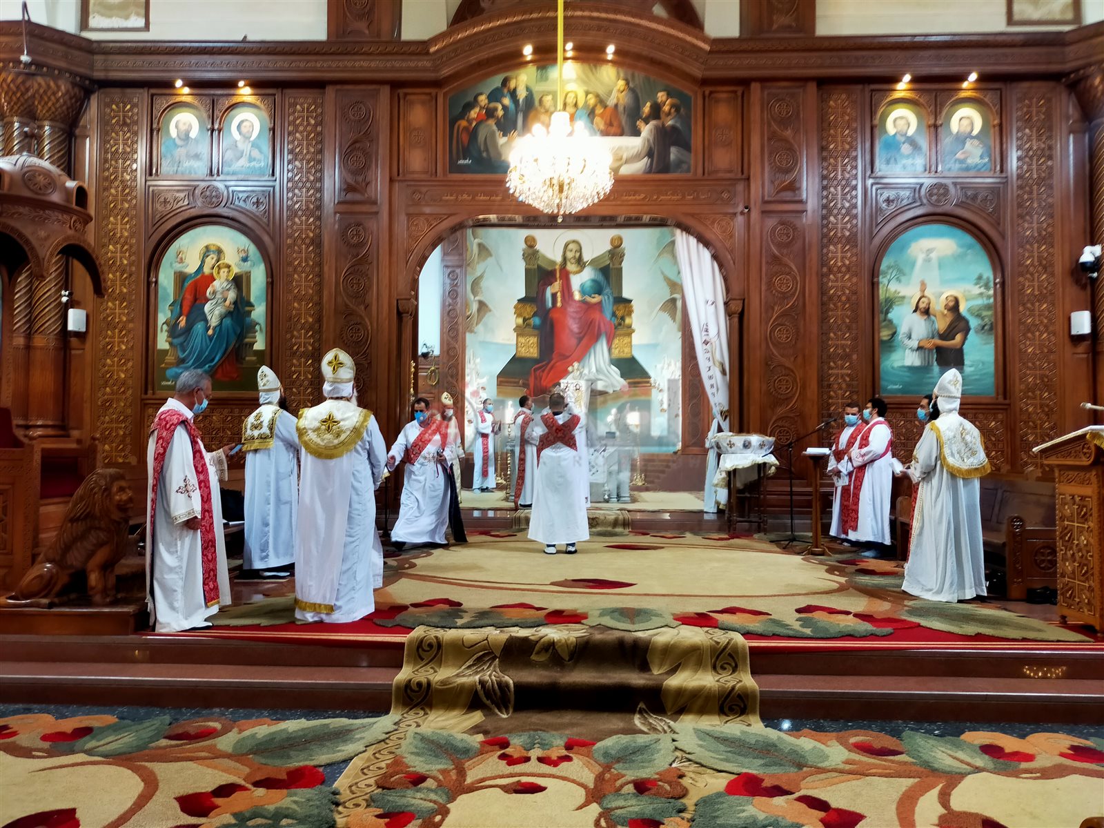 كنيسة الشهيد مارجرجس بالفيوم تحتفل بعيد القيامة المجيد 