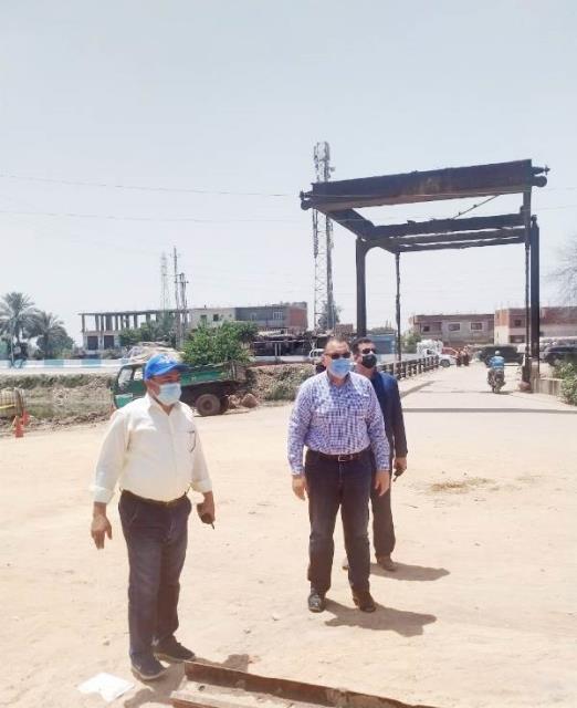 جولة محافظ الشرقية في مركز أبو حماد وإعادة فتح شارع مغلق بعد 10 سنوات من إغلاقه 03