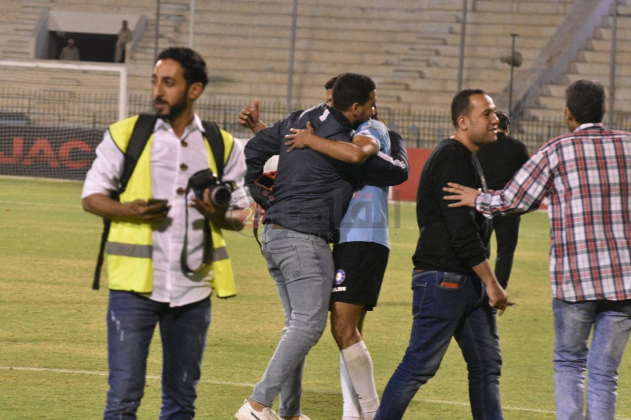 5b606f16-b9f4-4f5a-b6ee-a85c4ba898b7