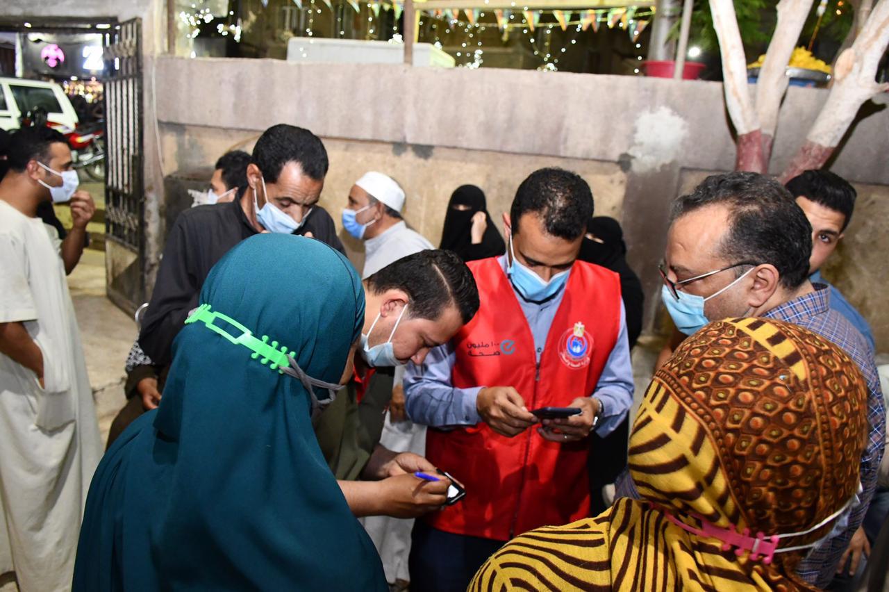 تطعيم المواطنين بلقاح كورونا في الفيوم