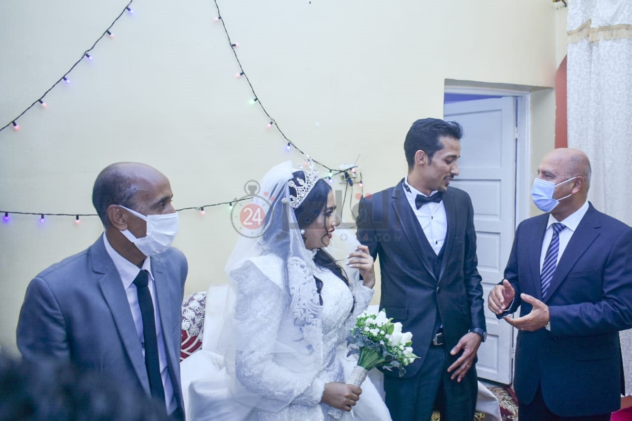 وزير النقل في حفل زفاف ابنة قائد قطار أسوان