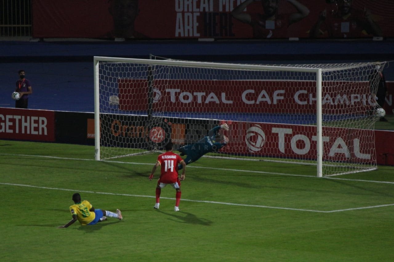 الأهلي وصن داونز 