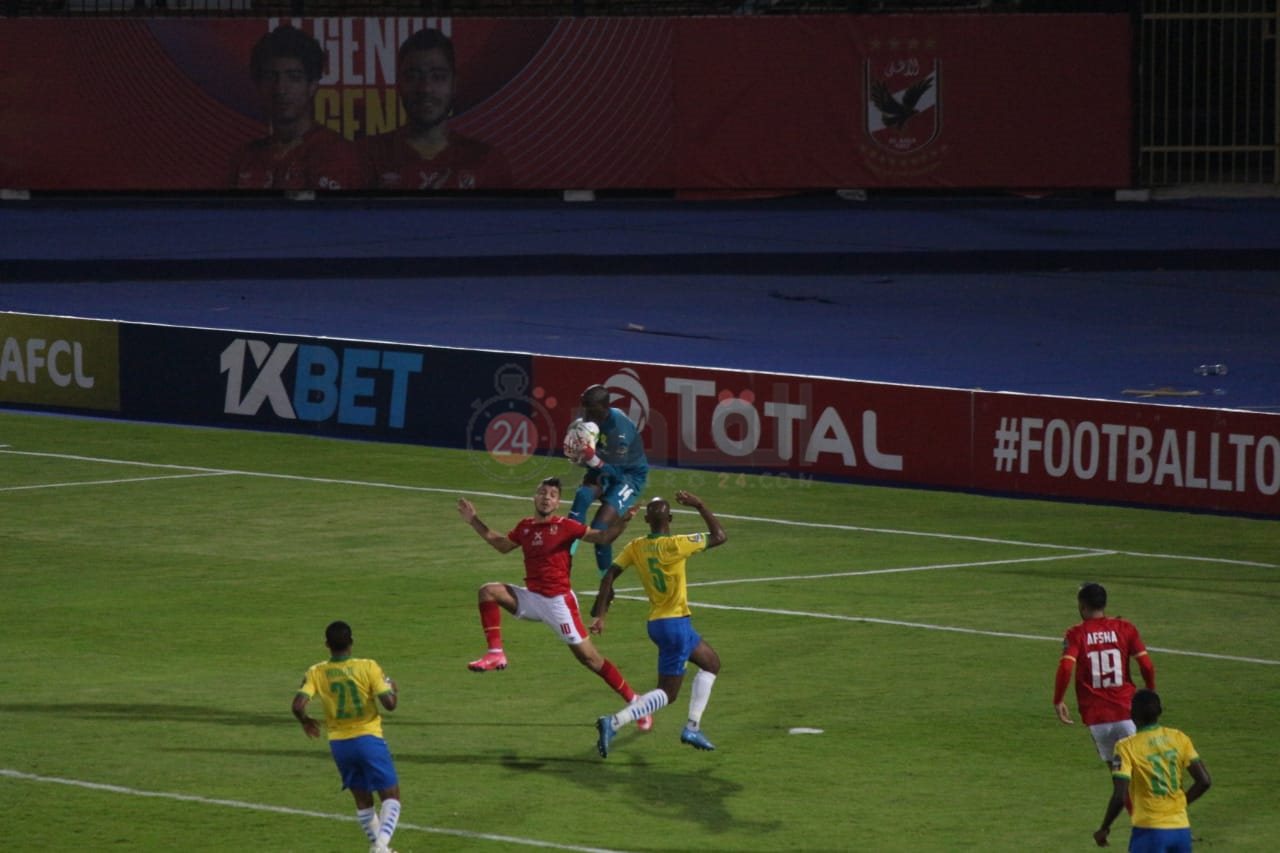 الأهلي وصن داونز 