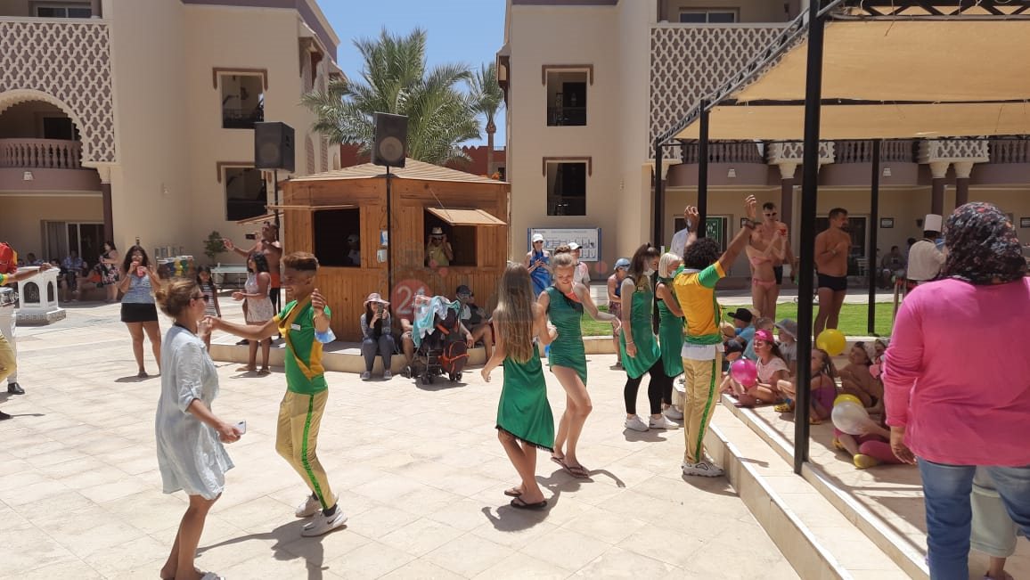 مهرجان البطيخ للسائحين بالغردقة  