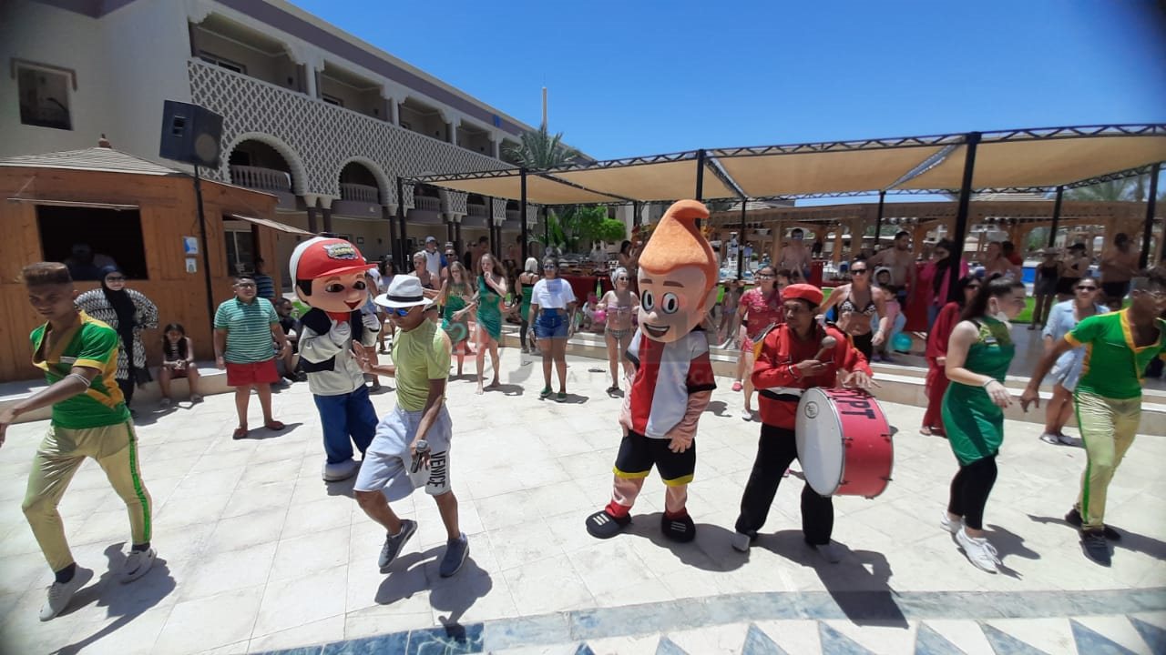 مهرجان البطيخ للسائحين بالغردقة  