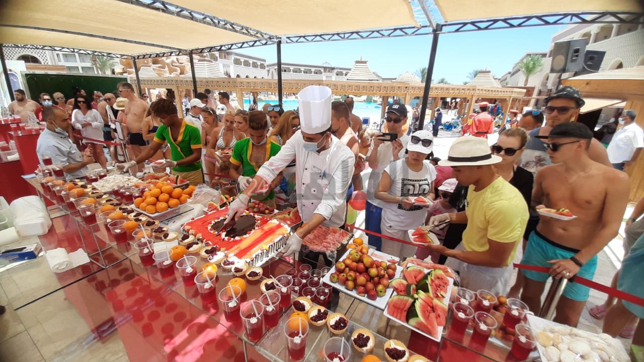 مهرجان البطيخ للسائحين بالغردقة  