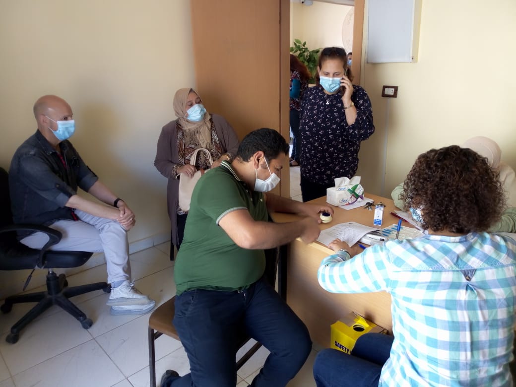 تطعيم المسيحيين بكنيسة مارجرجس بالعاشر 2