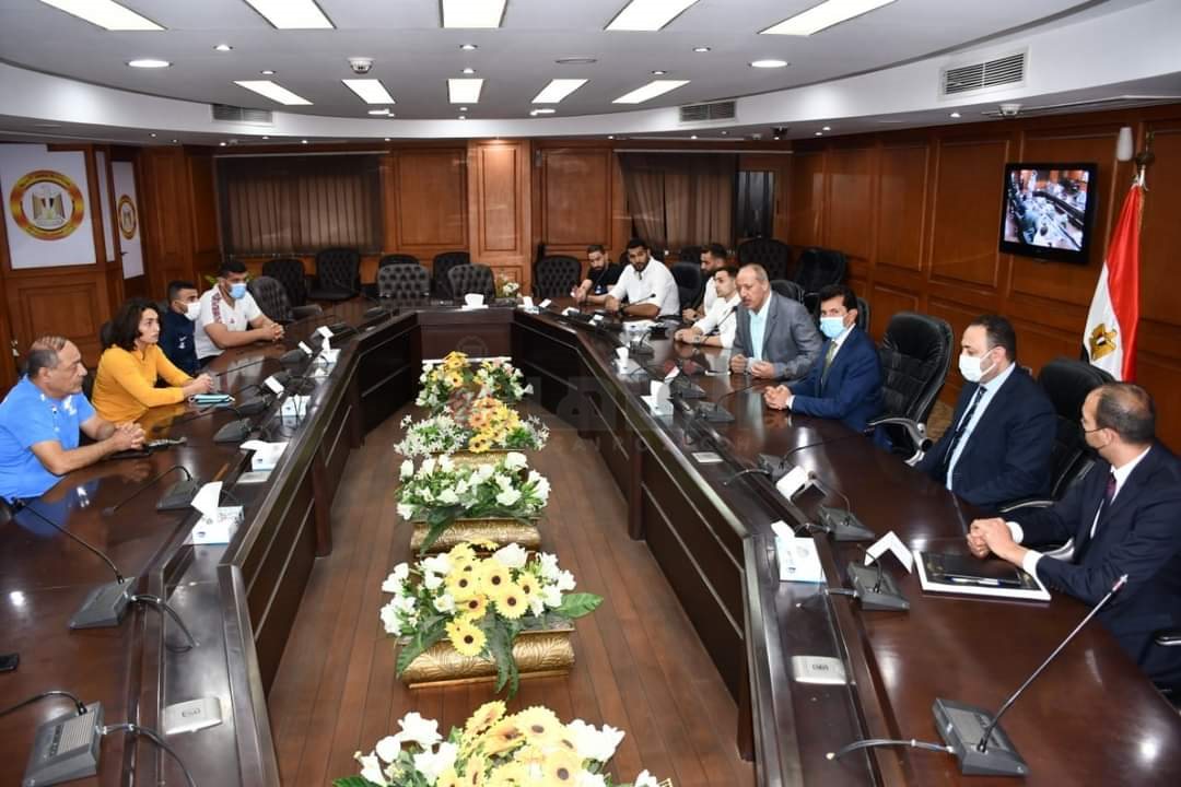 أبطال المصارعة