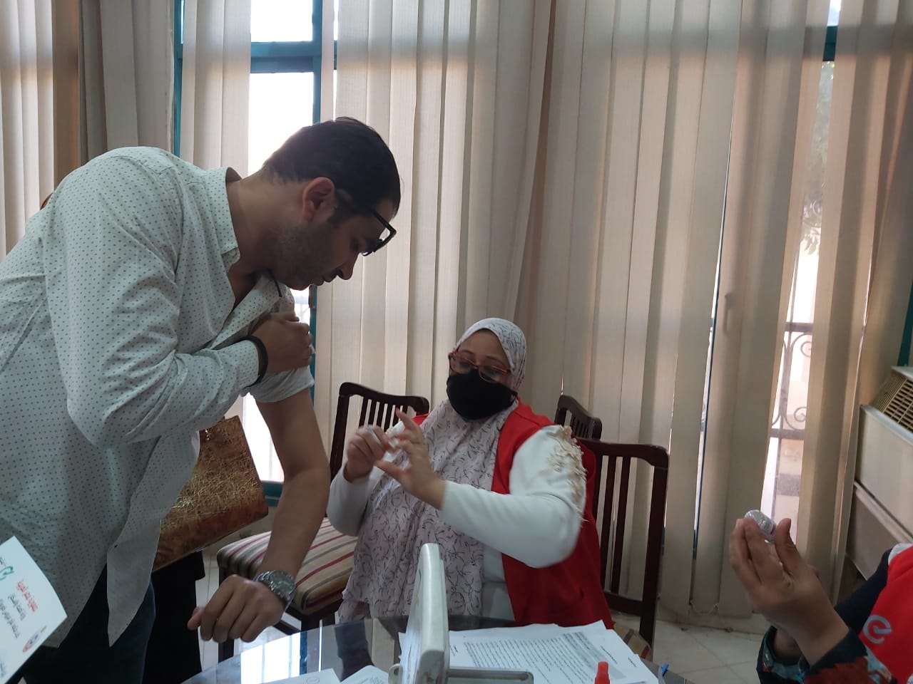 تطعيم قضاة الفيوم بلقاح كورونا