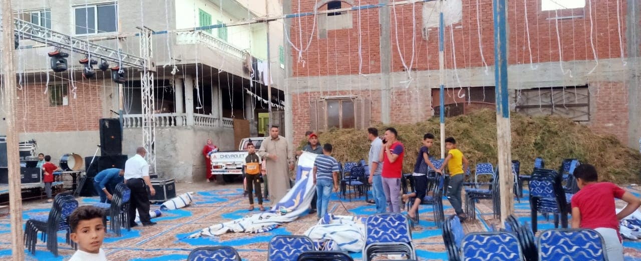 فض سرادق عزاء مخالف بالشرقية 05