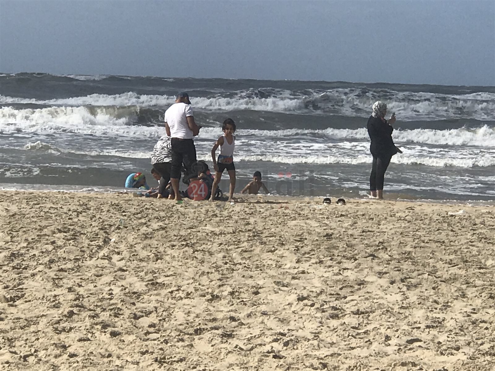 9E179762-3DCC-4777-8887-404F7EBD111C