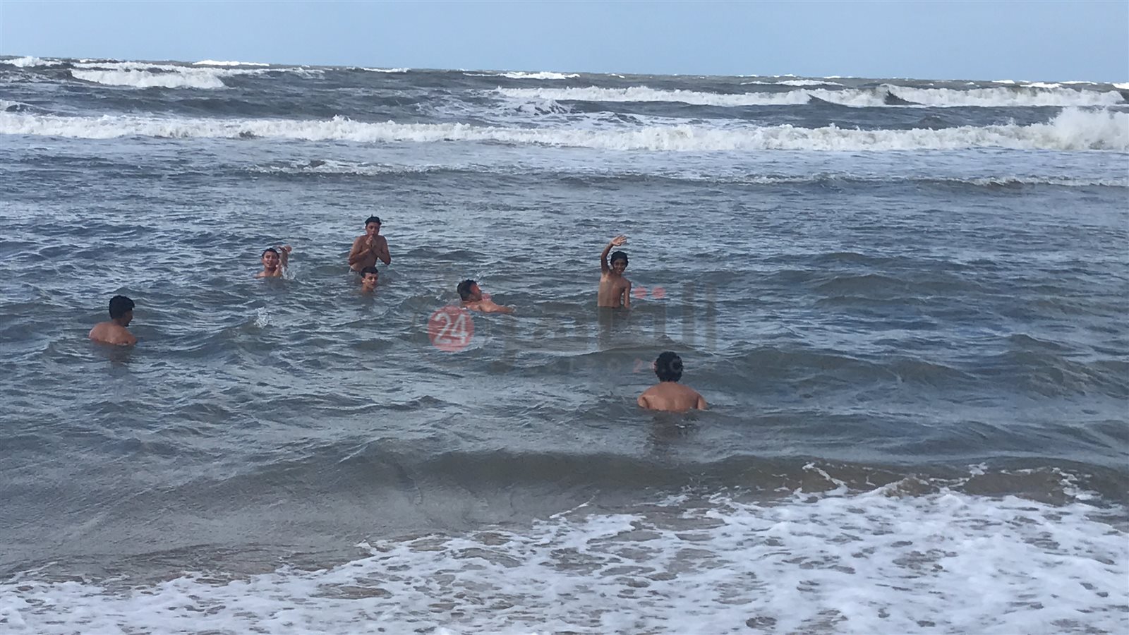 B4D425C2-AF57-4597-B60D-77198C14F89F