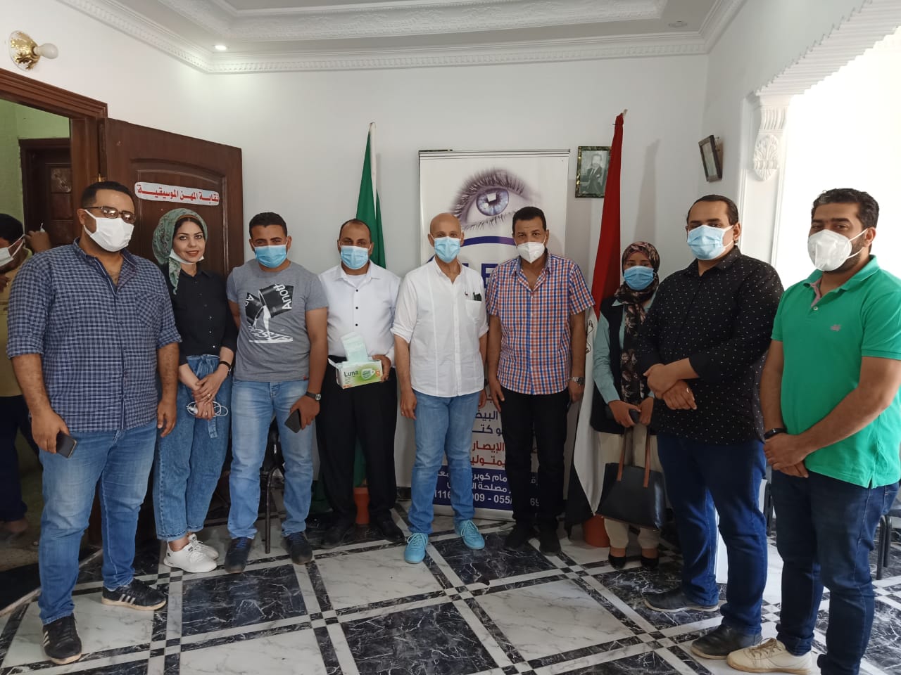وكيل وزارة الصحة ونقيب المهن الموسيقية بالشرقية قبل بدء التطعيم