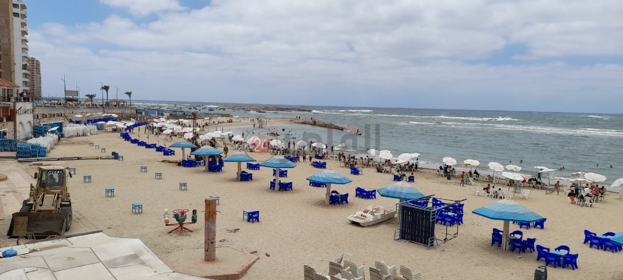 c06c8233-f64a-4751-ac2c-314f54e70446