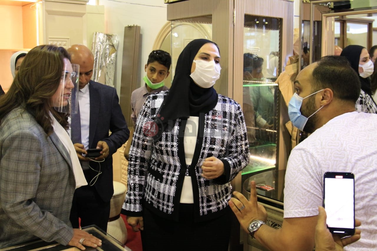 c27a9caa-ae2d-481e-adcb-2c2536df9095