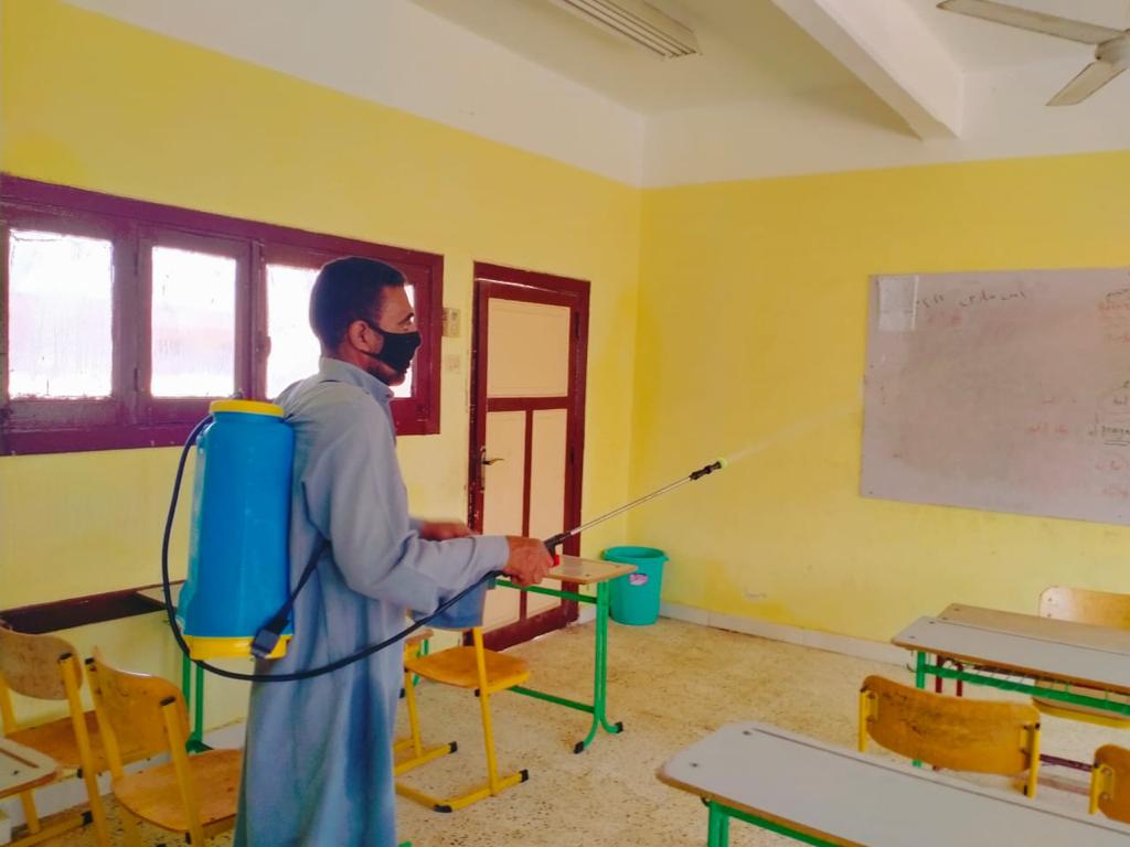 تعقيم اللجان الامتحانية بالفيوم