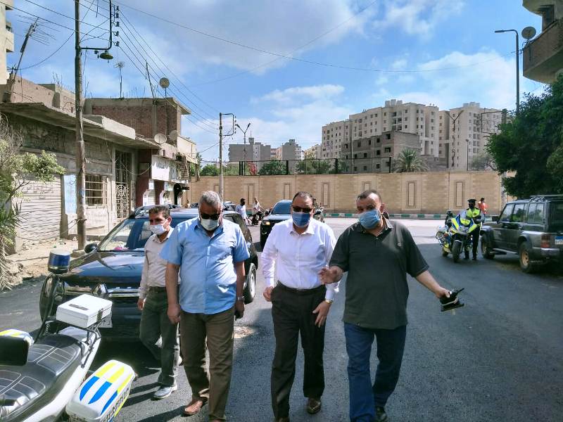 محافظ الشرقية يتابع رصف ورفع كفاءة شارع الشهيد الطيار 04