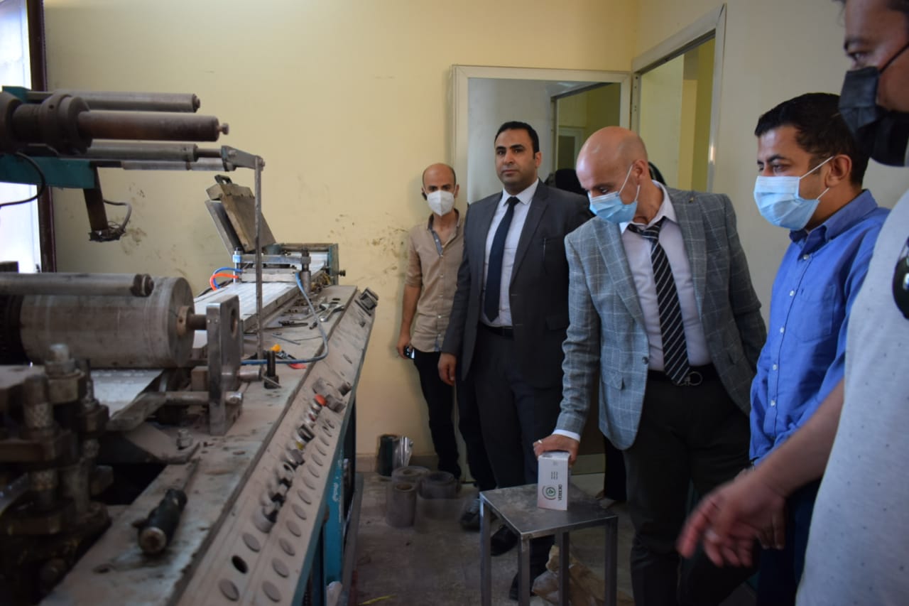 وكيل وزارة الصحة يقود حملة لتشميع مصنع أدوية مغشوشة بالعاشر 01