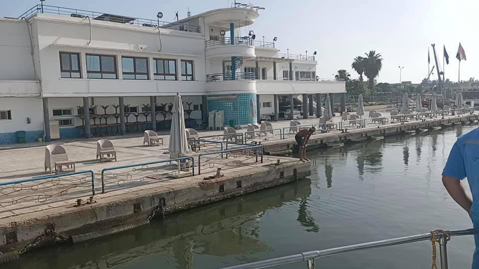 27BA0F33-741A-443F-83B6-E348F23548E0