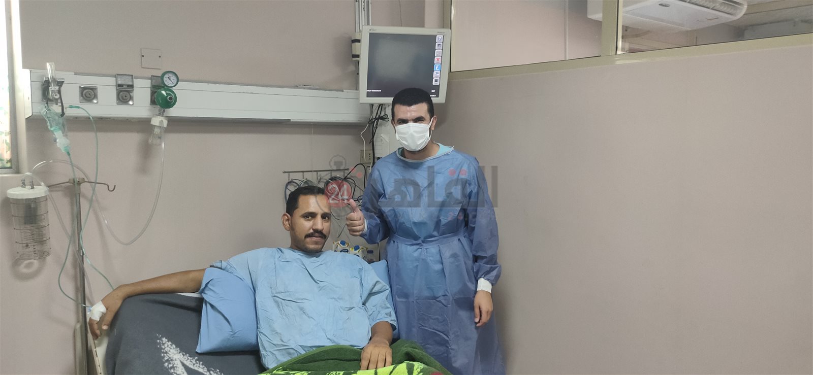 مراسل القاهرة 24 مع الزوج المتبرع لزوجته بفص