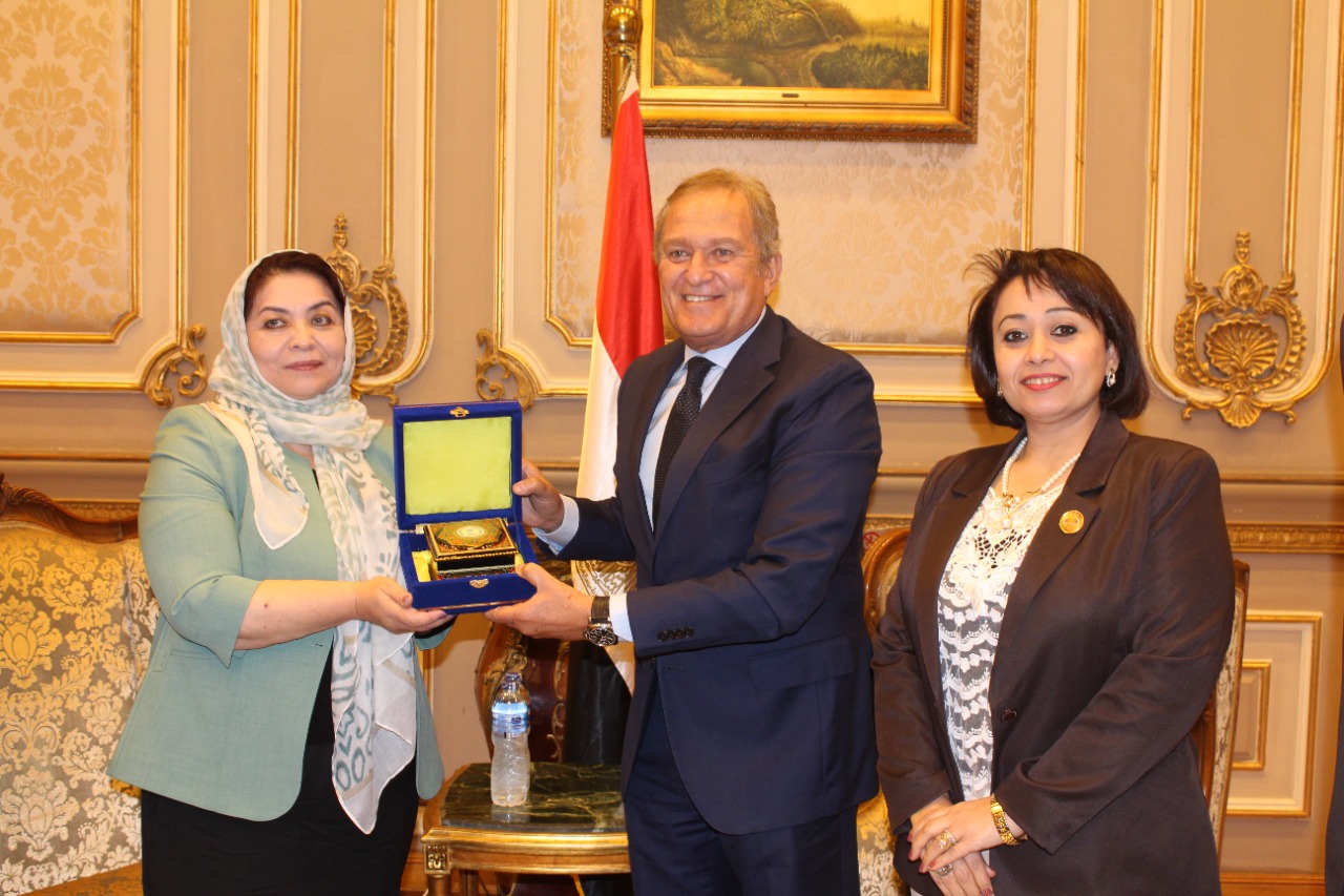 لجنة حقوق الإنسان بالشيوخ ووفد اوزباكستان (2)