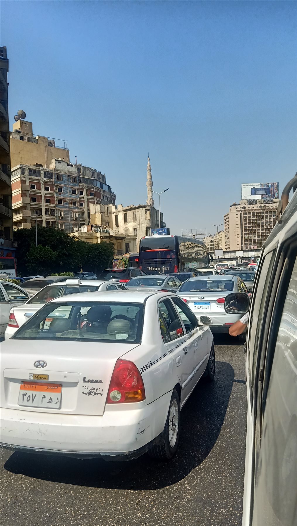 807db830-421d-42cb-88f0-0f83a4f20e98