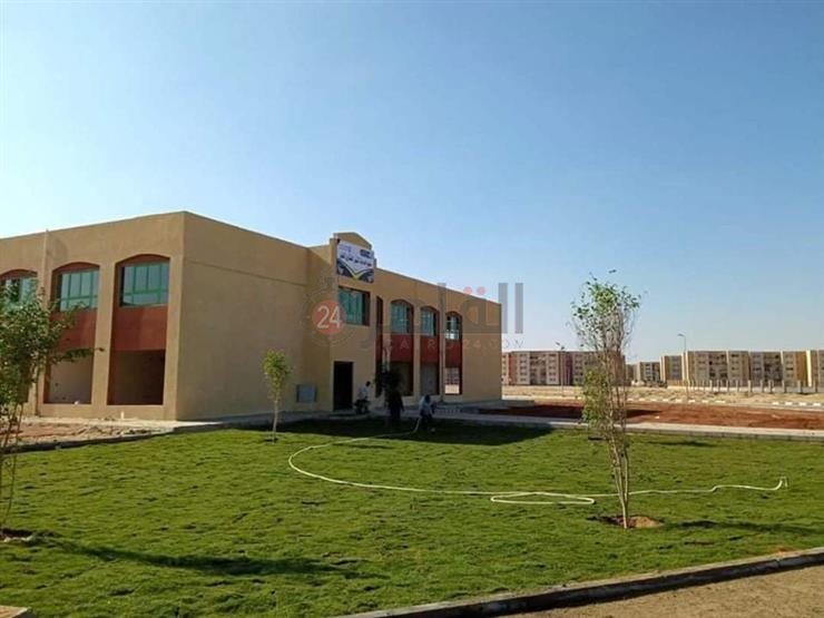 مبنى الشهر العقاري بالعاشر من رمضان