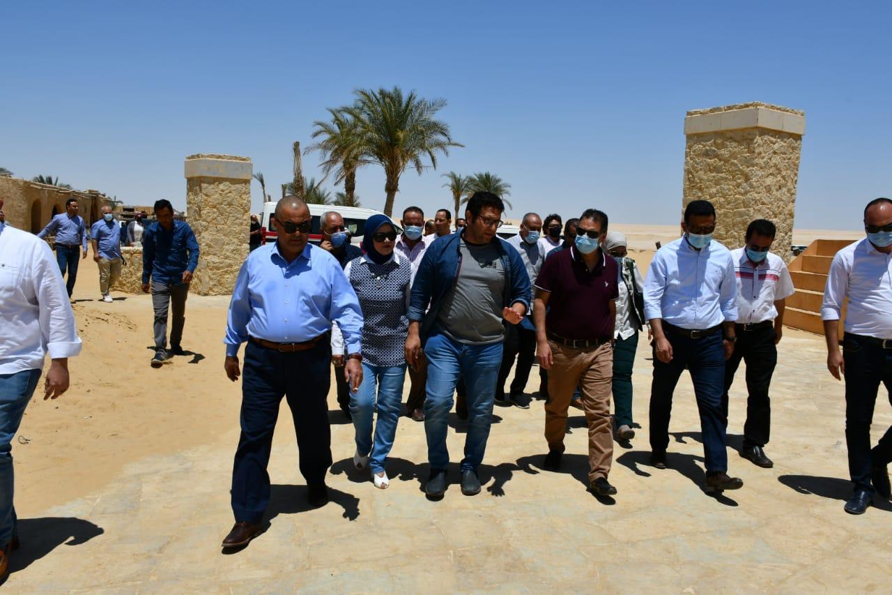 رئيس الهيئة العامة لتنشيط السياحة يتفقد المواقع السياحية في الفيوم