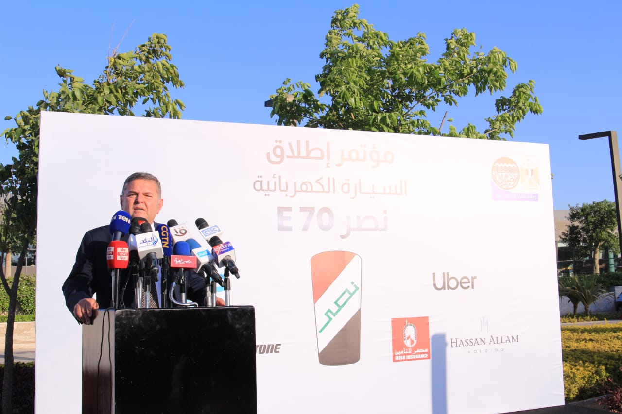 سيارة قطاع الأعمال من شركة النصر8